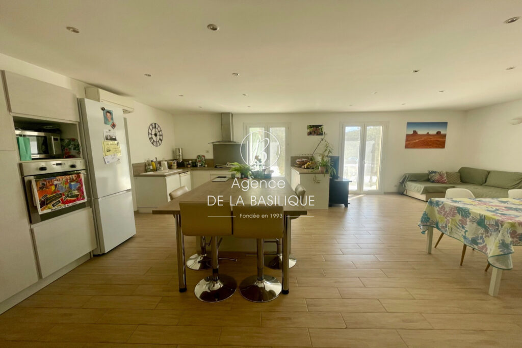 vente maison 6 Pièce(s) – 6 pièces – 5 chambres – 170.00 m²