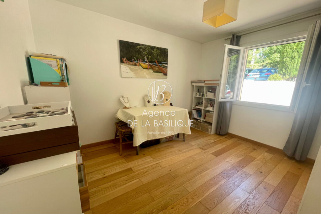 vente maison 6 Pièce(s) – 6 pièces – 5 chambres – 170.00 m²