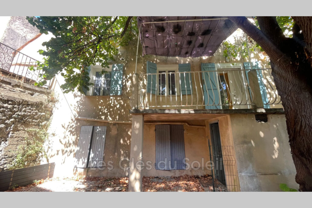 Appartement de type 3 situé Brignoles   Découvrez ce bel appar – 3 pièces – 2 chambres – 55.00 m²