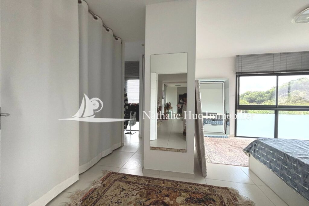 vente villa contemporaine 4 Pièce(s) – 4 pièces – 3 chambres – 180.00 m²