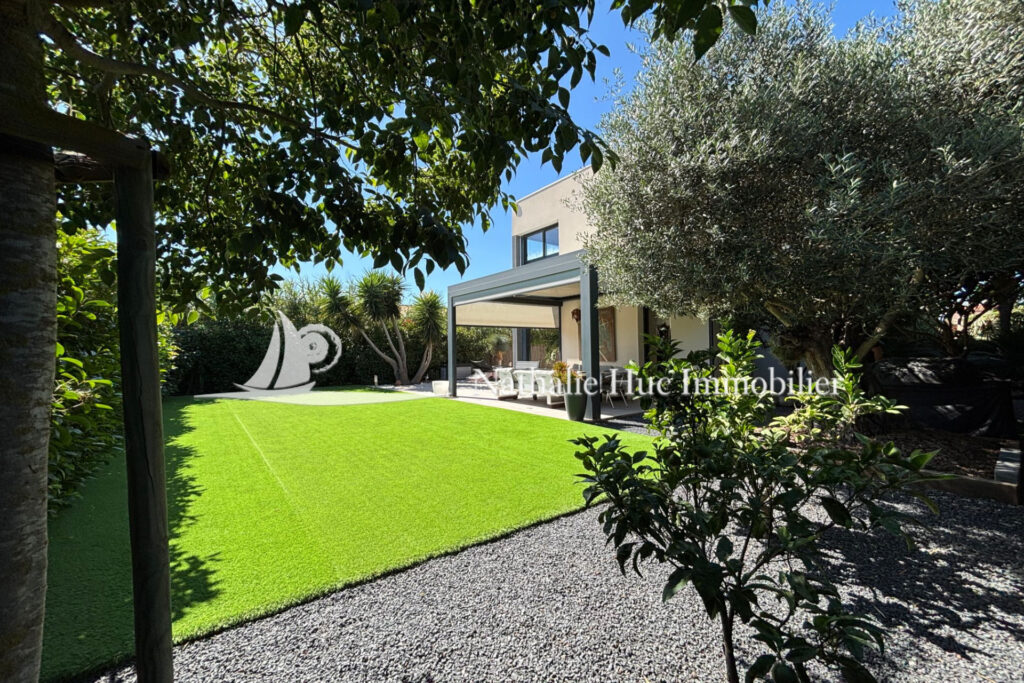 vente villa contemporaine 4 Pièce(s) – 4 pièces – 3 chambres – 180.00 m²