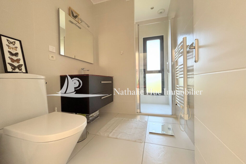 vente villa contemporaine 4 Pièce(s) – 4 pièces – 3 chambres – 180.00 m²