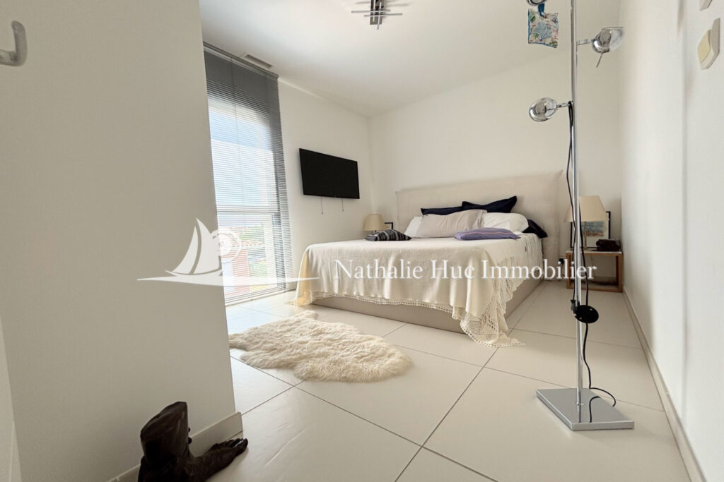 vente villa contemporaine 4 Pièce(s) – 4 pièces – 3 chambres – 180.00 m²