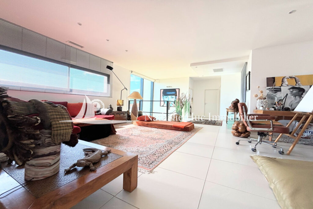 vente villa contemporaine 4 Pièce(s) – 4 pièces – 3 chambres – 180.00 m²