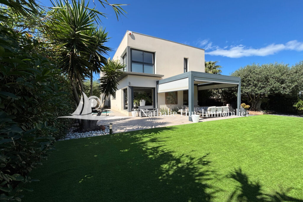 vente villa contemporaine 4 Pièce(s) – 4 pièces – 3 chambres – 180.00 m²