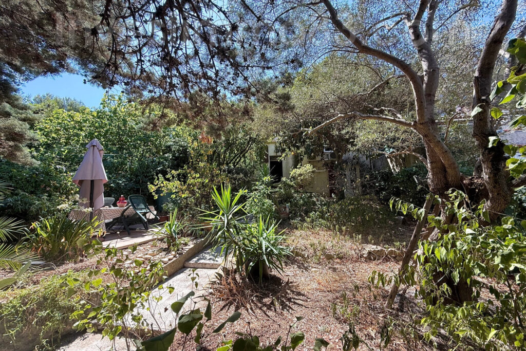 Proche des commodités, dans un quartier calme et recherché, ag – 4 pièces – 3 chambres – 95.00 m²