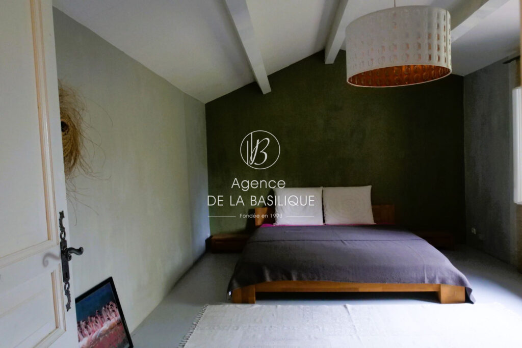 vente maison de caractère 5 Pièce(s) – 5 pièces – 3 chambres – 4  – 133.00 m²