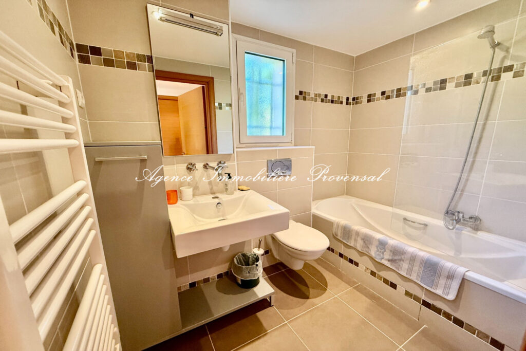 vente appartement 4 Pièce(s) – 4 pièces – 3 chambres – 106.00 m²