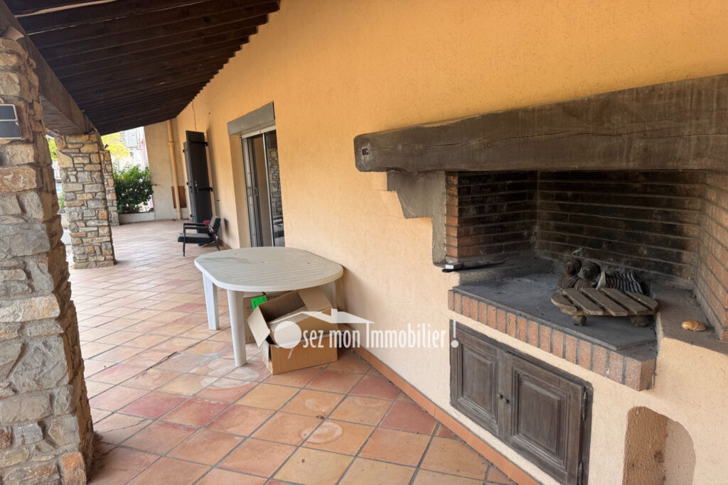 vente maison 8 Pièce(s) – 8 pièces – 5 chambres – 200.00 m²