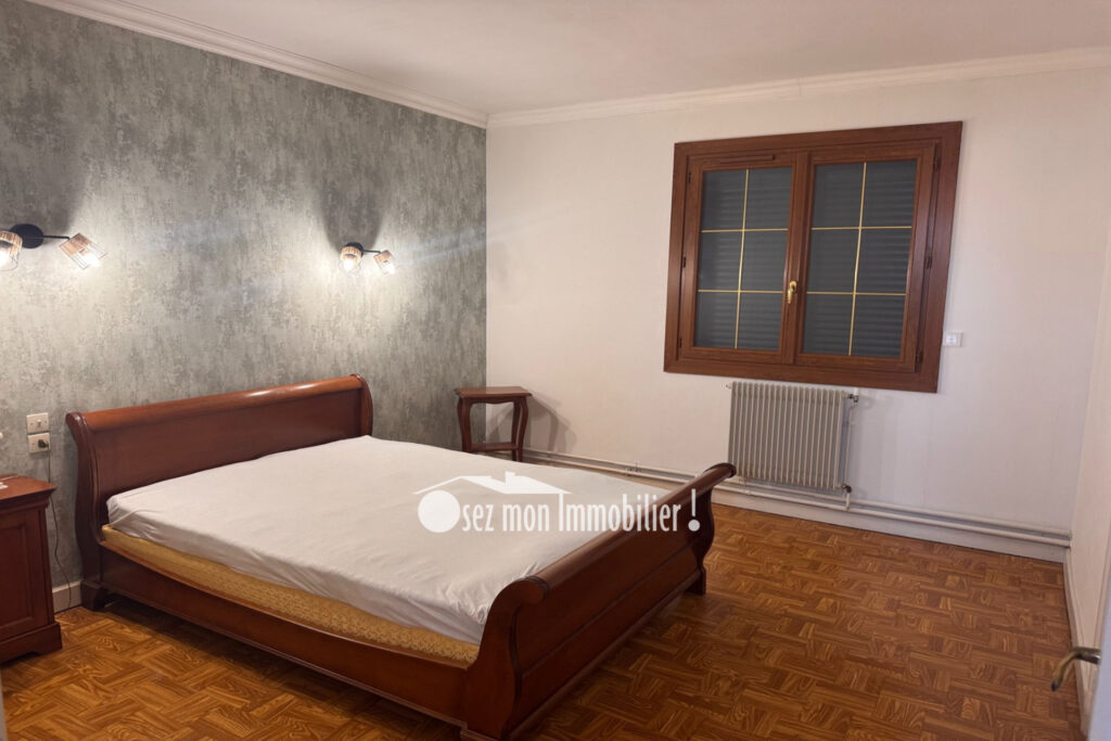 vente maison 8 Pièce(s) – 8 pièces – 5 chambres – 200.00 m²