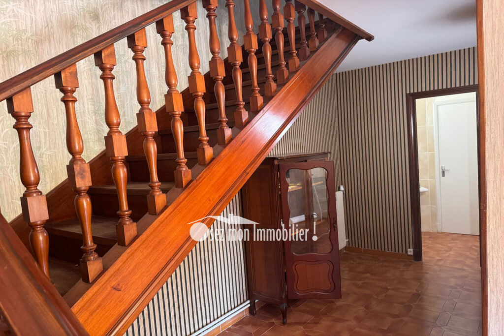 vente maison 8 Pièce(s) – 8 pièces – 5 chambres – 200.00 m²