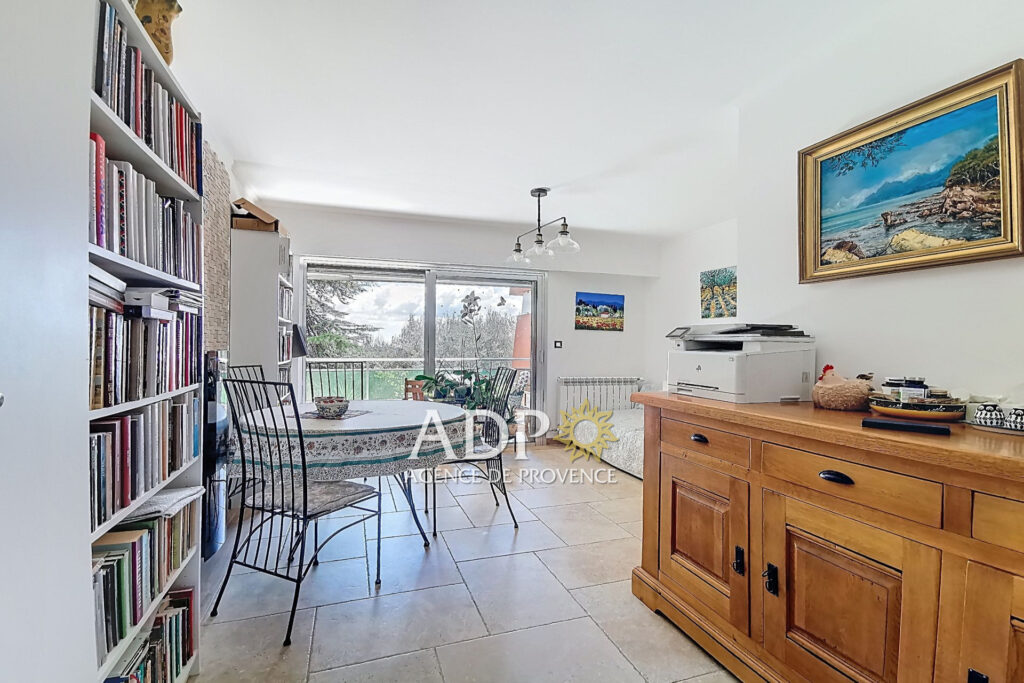 Coup de c½ur  Grasse, Résidence Émeraude – 3 pièces – 2 chambres – 68.08 m²