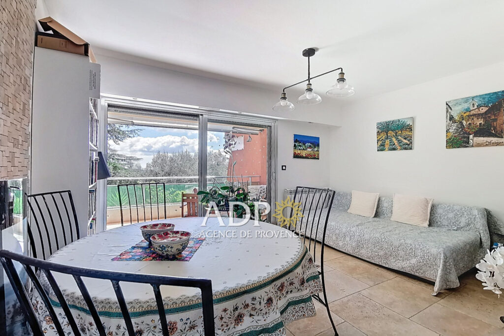 Coup de c½ur  Grasse, Résidence Émeraude – 3 pièces – 2 chambres – 68.08 m²