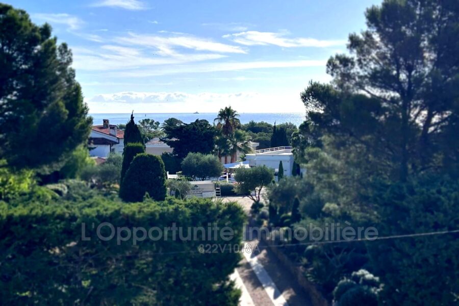 Appartement à vendre à Agay