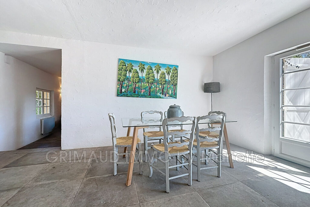 maison avec jardin, a pied de la mer – 5 pièces – 3 chambres – 119.18 m²