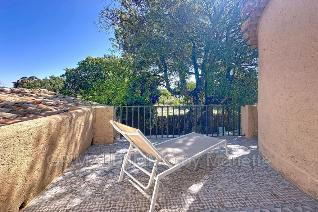 maison avec jardin, a pied de la mer – 5 pièces – 3 chambres – 119.18 m²