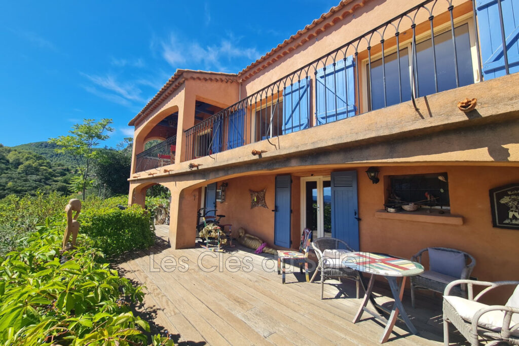 vente maison 5 Pièce(s) – 5 pièces – 3 chambres – 110.00 m²