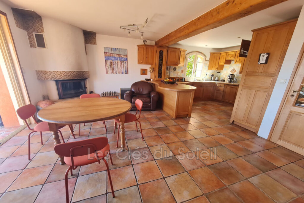 vente maison 5 Pièce(s) – 5 pièces – 3 chambres – 110.00 m²