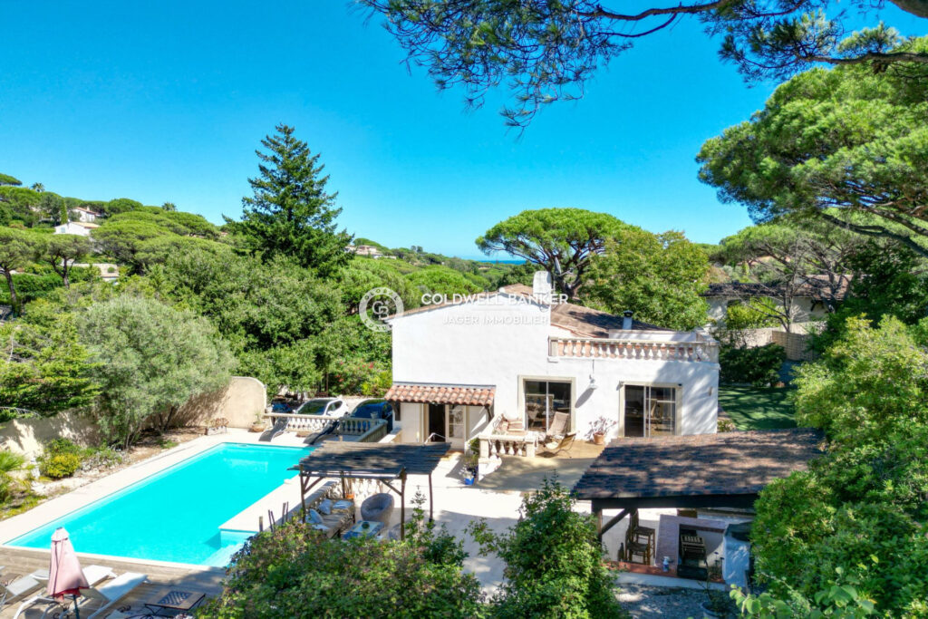 Villa 3 chambres + studio à proximité des plages – 6 pièces – 4 chambres – 206.00 m²