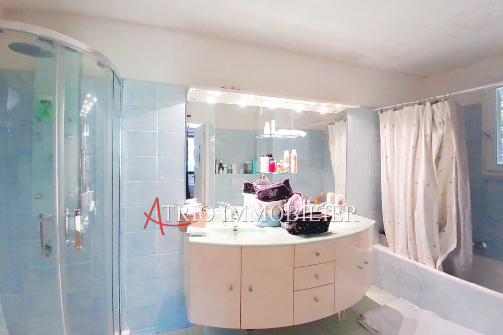 vente maison 7 Pièce(s) – 7 pièces – 5 chambres – 154.00 m²