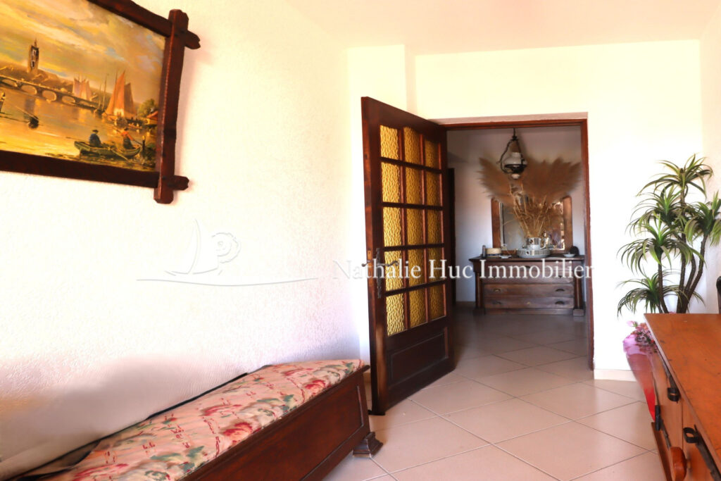 vente maison – NR pièces – 7 chambres – 200.00 m²