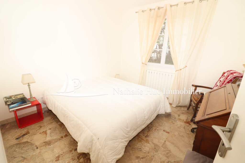 vente villa 6 Pièce(s) – 6 pièces – 5 chambres – 215.95 m²