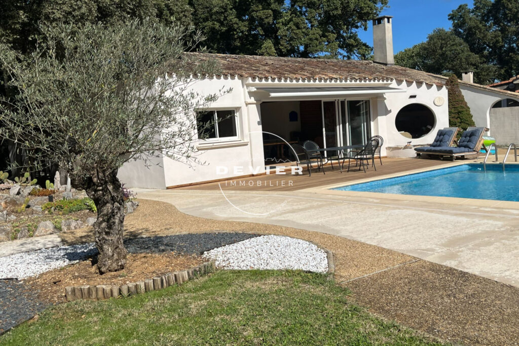 vente maison – NR pièces – 7 chambres – 330.00 m²