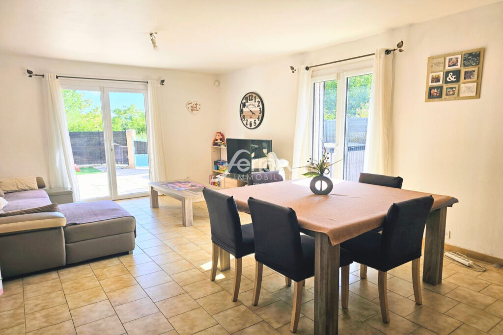 MAISON T5 AVEC JARDIN IDÉALE POUR VOTRE FAMILLE – 5 pièces – 3 chambres – 108.00 m²