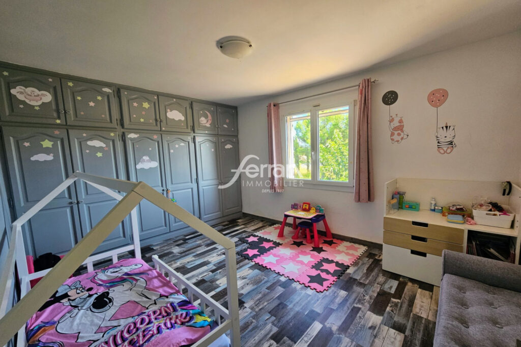 MAISON T5 AVEC JARDIN IDÉALE POUR VOTRE FAMILLE – 5 pièces – 3 chambres – 108.00 m²