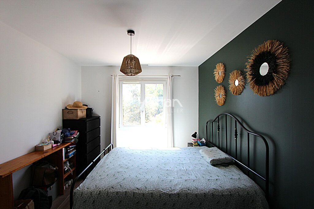 A vendre à Lorgues maison récente 105m² et 1068 m² de terrain  – 4 pièces – 3 chambres – 110.00 m²