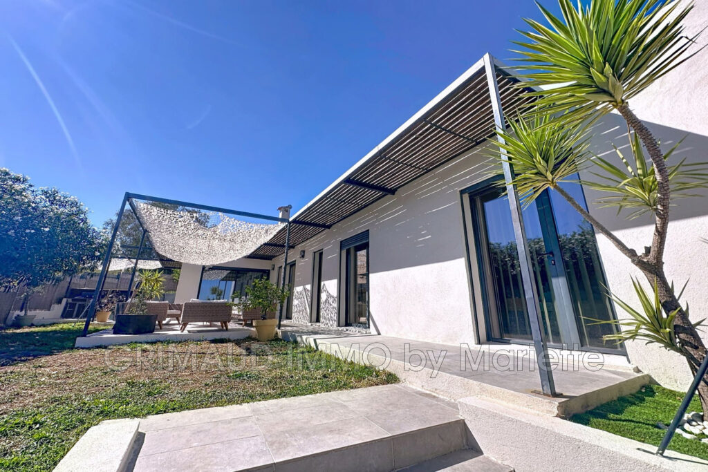 Belle villa contemporaine avec piscine et cuisine d’été – 5 pièces – 4 chambres – 168.00 m²