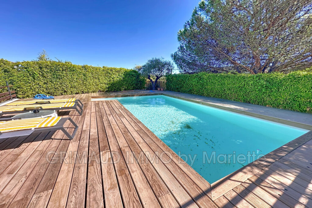 Belle villa contemporaine avec piscine et cuisine d’été – 5 pièces – 4 chambres – 168.00 m²