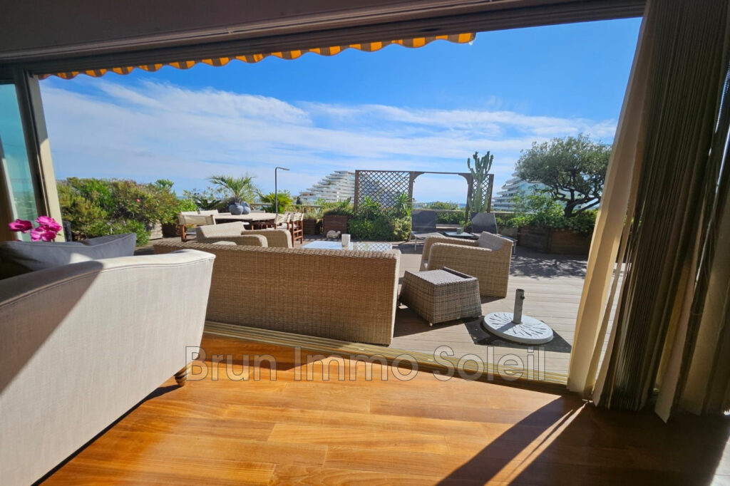 vente appartement 8 Pièce(s) – 8 pièces – 4 chambres – 193.00 m²