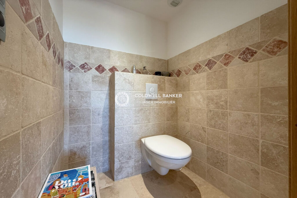 Exclusivité – À 100 m du village  Élégant 3 pièces en dernier – 3 pièces – 2 chambres – 62.00 m²