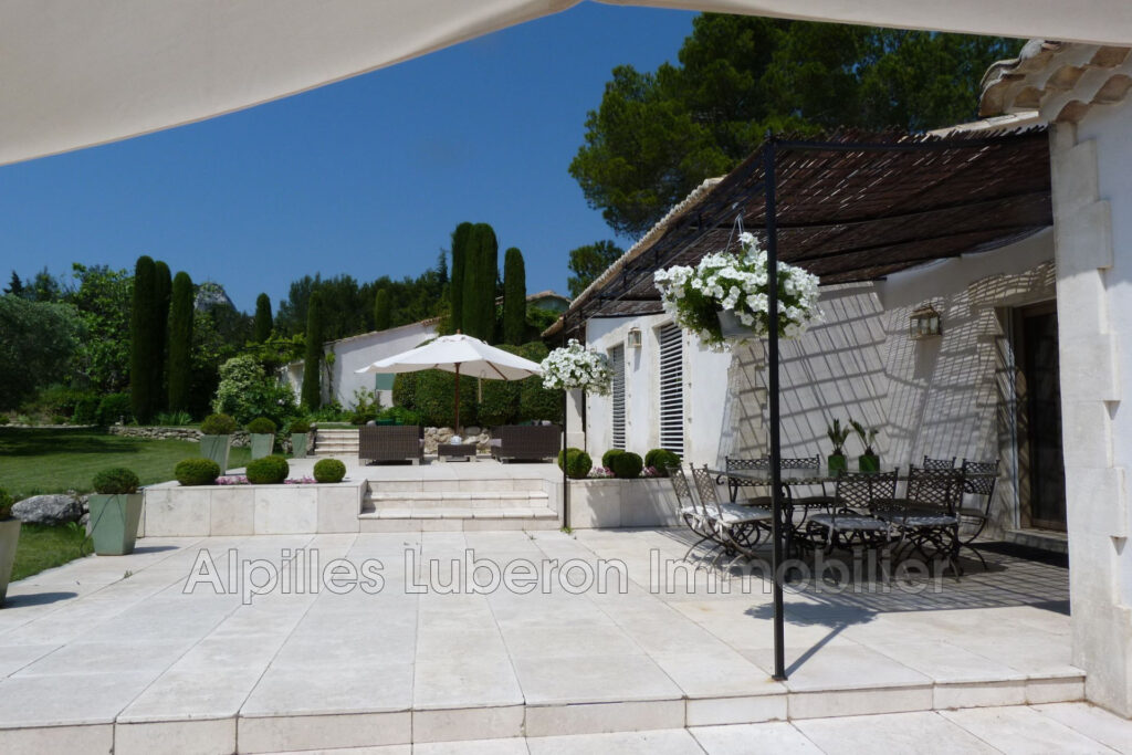 vente demeure de prestige 8 Pièce(s) – 8 pièces – 5 chambres – 275.00 m²