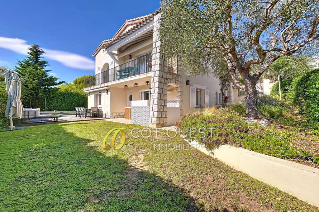 vente maison 6 Pièce(s) – 6 pièces – 5 chambres – 207.00 m²