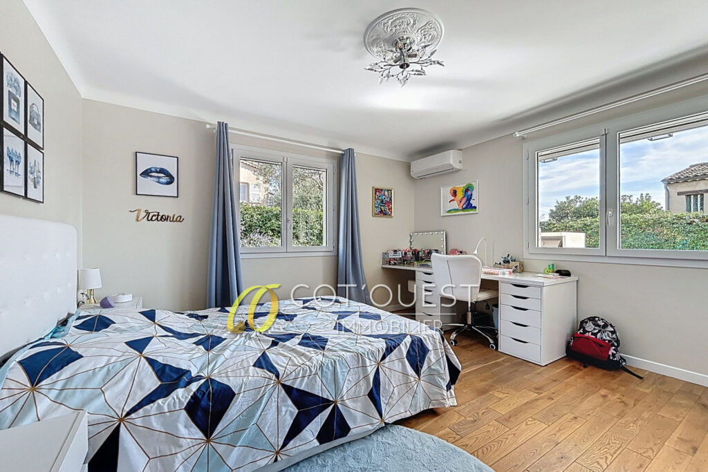 vente maison 6 Pièce(s) – 6 pièces – 5 chambres – 207.00 m²