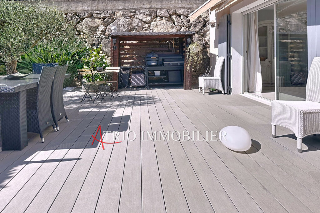 Rare à la vente, dans le secteur des plateaux Fleuris, magnifi – 4 pièces – 4 chambres – 122.00 m²