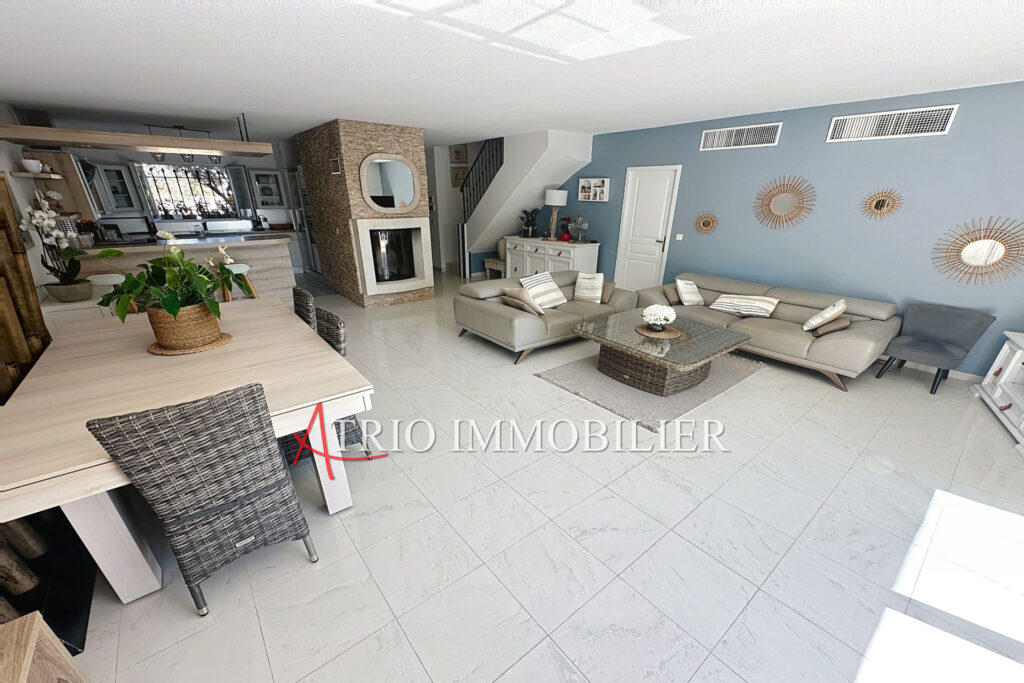 Rare à la vente, dans le secteur des plateaux Fleuris, magnifi – 4 pièces – 4 chambres – 122.00 m²