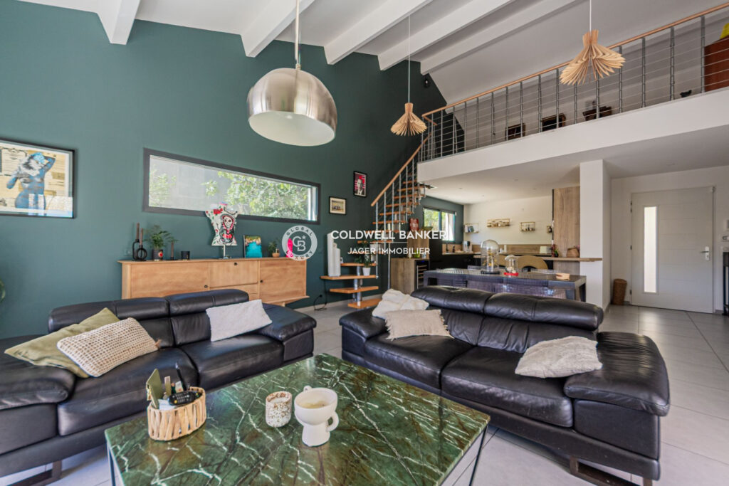 vente maison 6 Pièce(s) – 6 pièces – 4 chambres – 168.00 m²