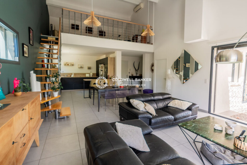 vente maison 6 Pièce(s) – 6 pièces – 4 chambres – 168.00 m²