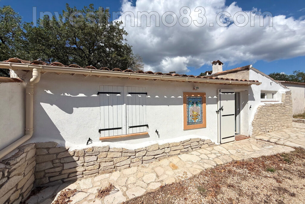 Dans un quartier calme et recherché, belle maison de type 6 de – 6 pièces – 4 chambres – 160.00 m²