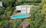 PROPRIÉTÉ D&rsquo;EXCEPTION – PIED DANS L&rsquo;EAU – VUE MER A COUPER LE  – 10 pièces – 8 chambres – 187.37 m²