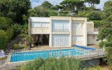 PROPRIÉTÉ D&rsquo;EXCEPTION – PIED DANS L&rsquo;EAU – VUE MER A COUPER LE  – 10 pièces – 8 chambres – 187.37 m²