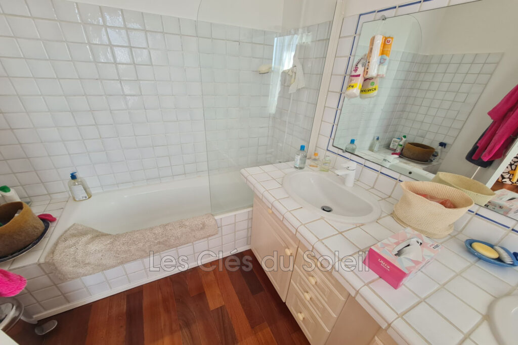 vente maison 6 Pièce(s) – 6 pièces – 4 chambres – 140.00 m²