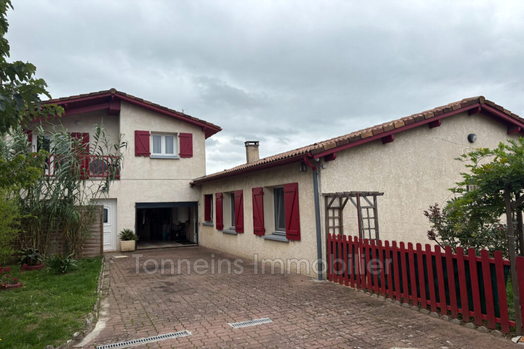 vente maison 7 Pièce(s) – 7 pièces – 5 chambres – 175.00 m²