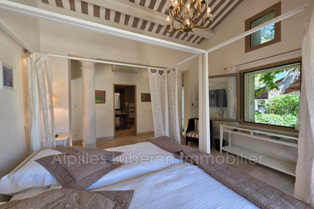 vente demeure de prestige 8 Pièce(s) – 8 pièces – 5 chambres – 275.00 m²