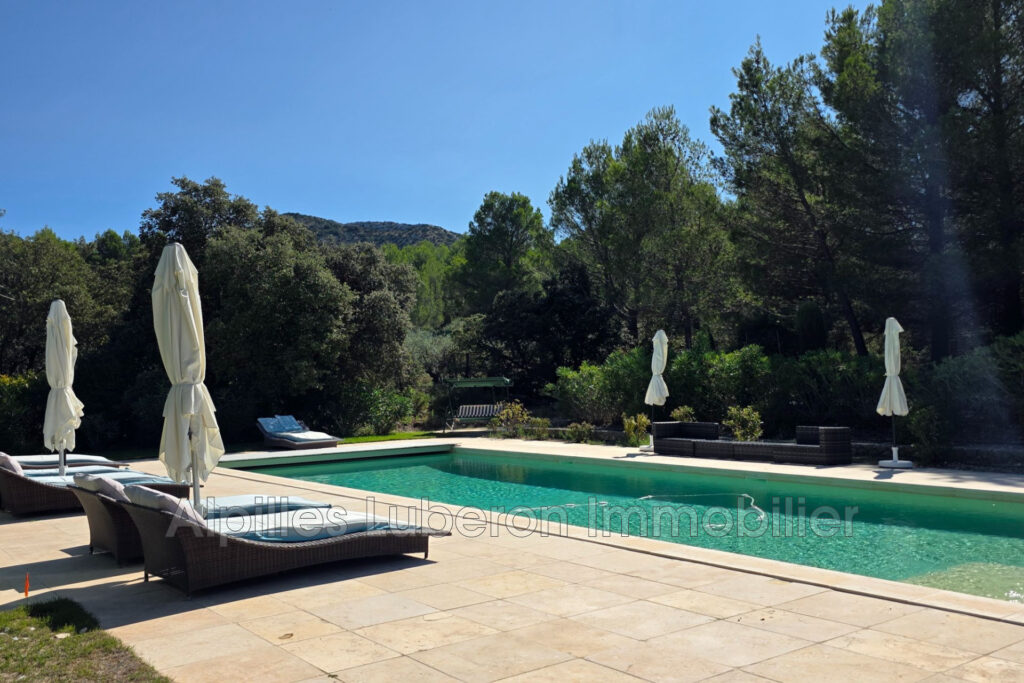 vente demeure de prestige 8 Pièce(s) – 8 pièces – 5 chambres – 275.00 m²