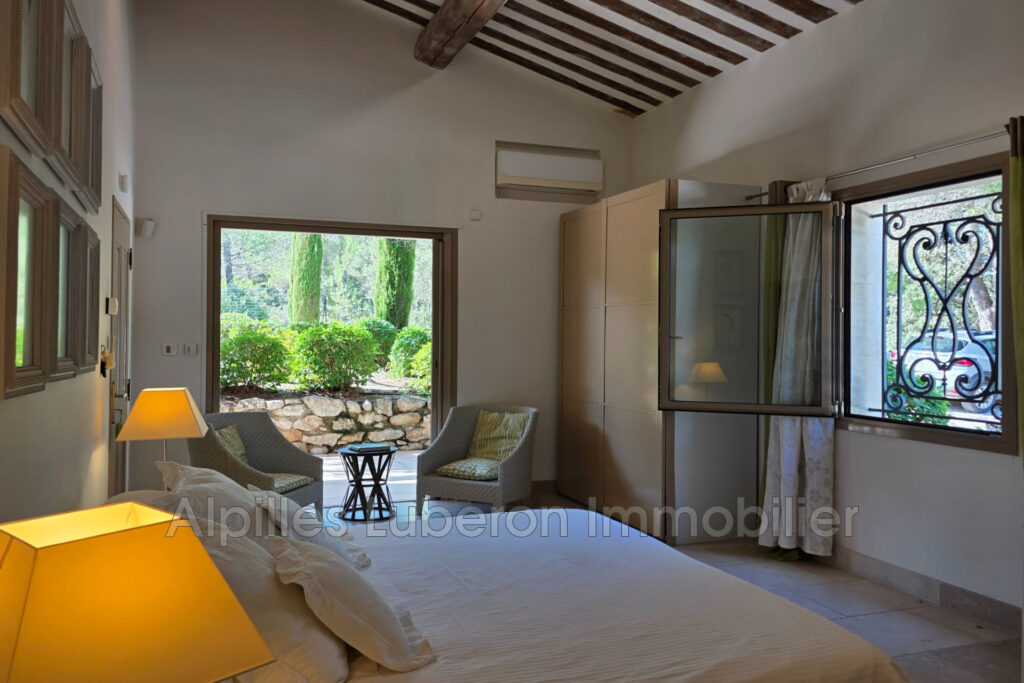 vente demeure de prestige 8 Pièce(s) – 8 pièces – 5 chambres – 275.00 m²