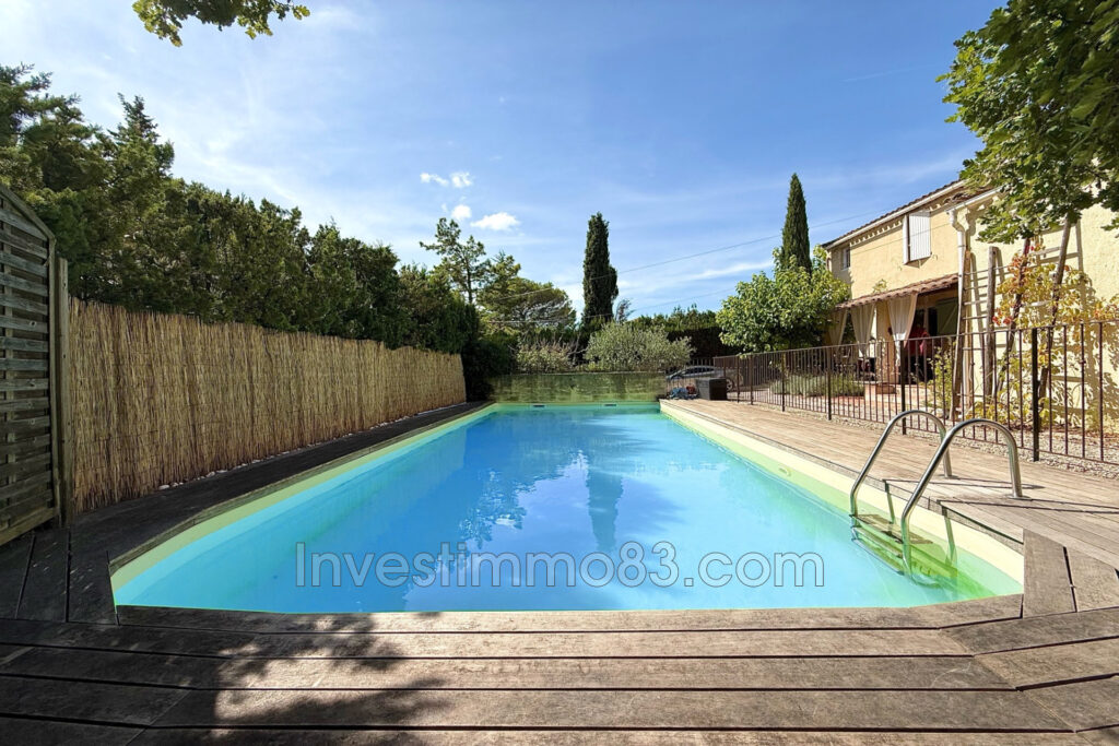 Dans un quartier calme et recherché, belle maison de type 6 de – 6 pièces – 4 chambres – 133.00 m²